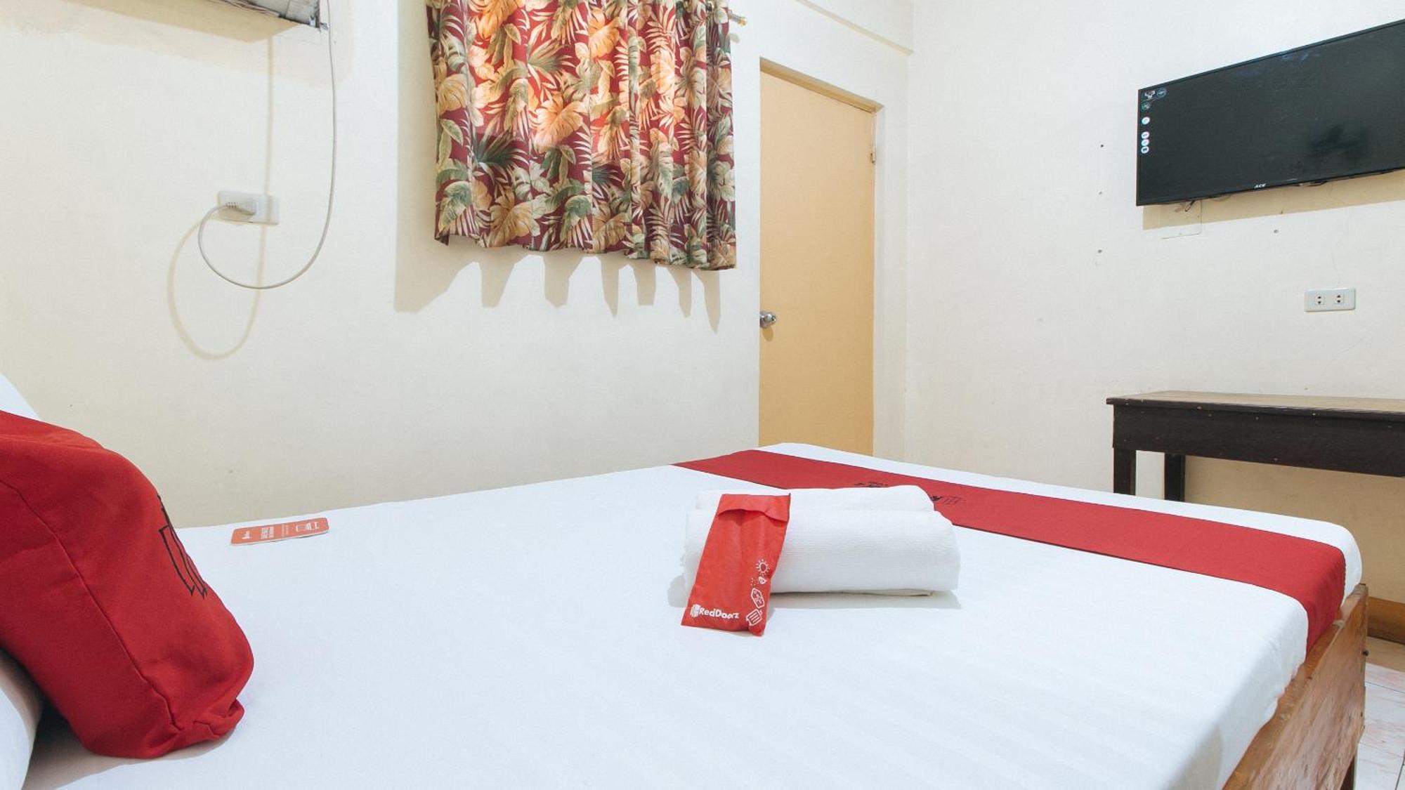 Reddoorz @ Golden Victory Hotel Mabalacat Pampanga Exteriér fotografie